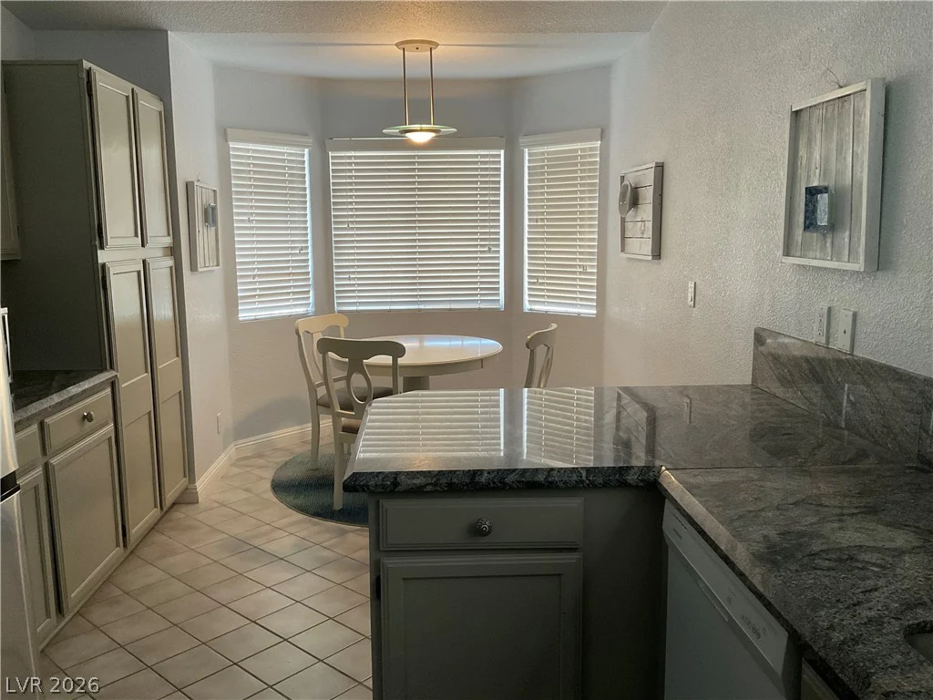 417 Cherry Meadows, Las Vegas, NV 89145