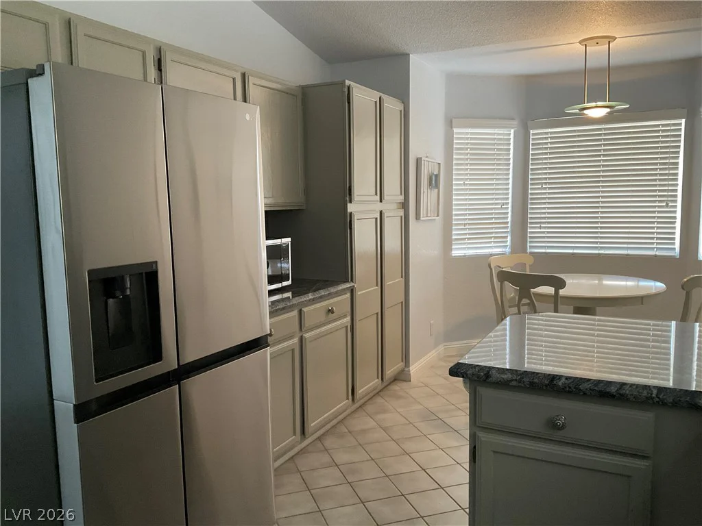 417 Cherry Meadows, Las Vegas, NV 89145