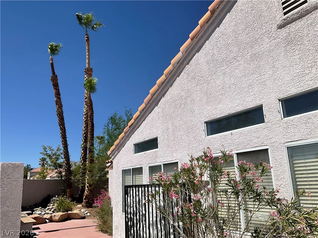 417 Cherry Meadows, Las Vegas, NV 89145