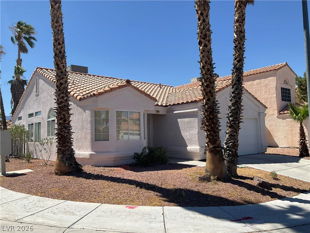 417 Cherry Meadows, Las Vegas, NV 89145
