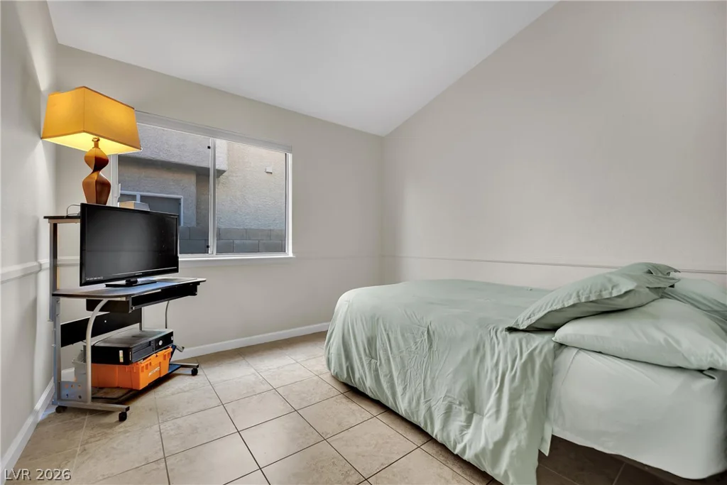 2124 Feather Bush, Henderson, NV 89074
