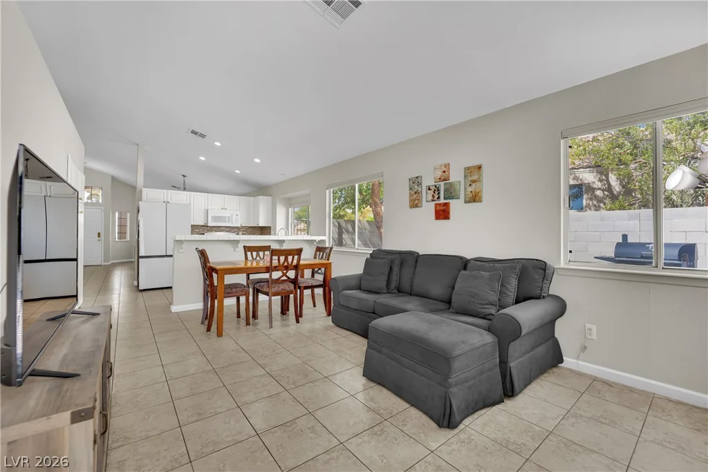 2124 Feather Bush, Henderson, NV 89074