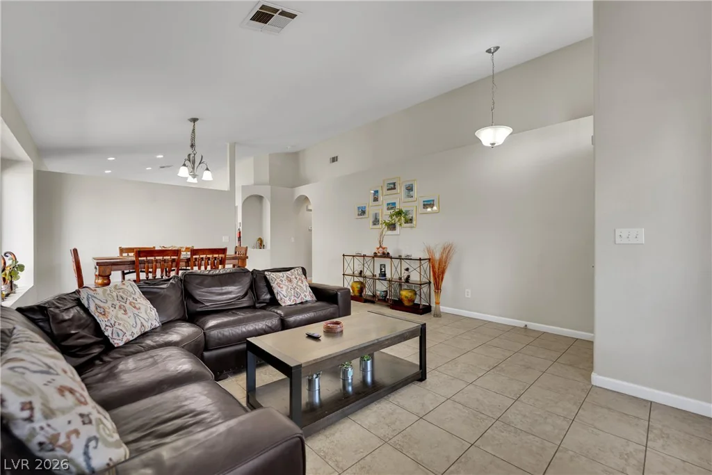 2124 Feather Bush, Henderson, NV 89074