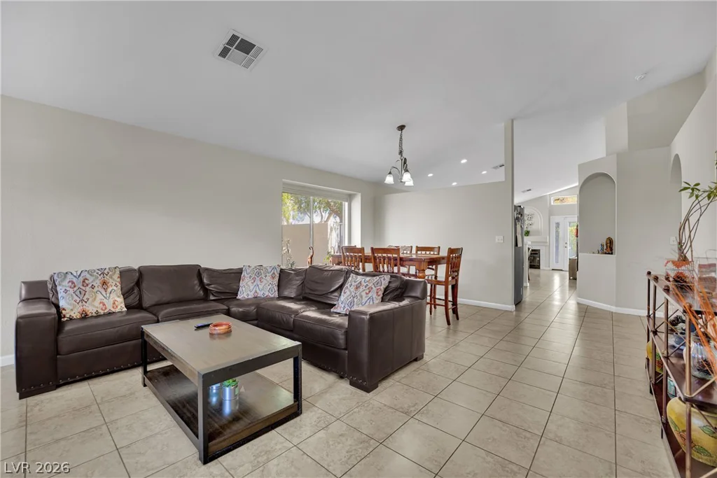 2124 Feather Bush, Henderson, NV 89074