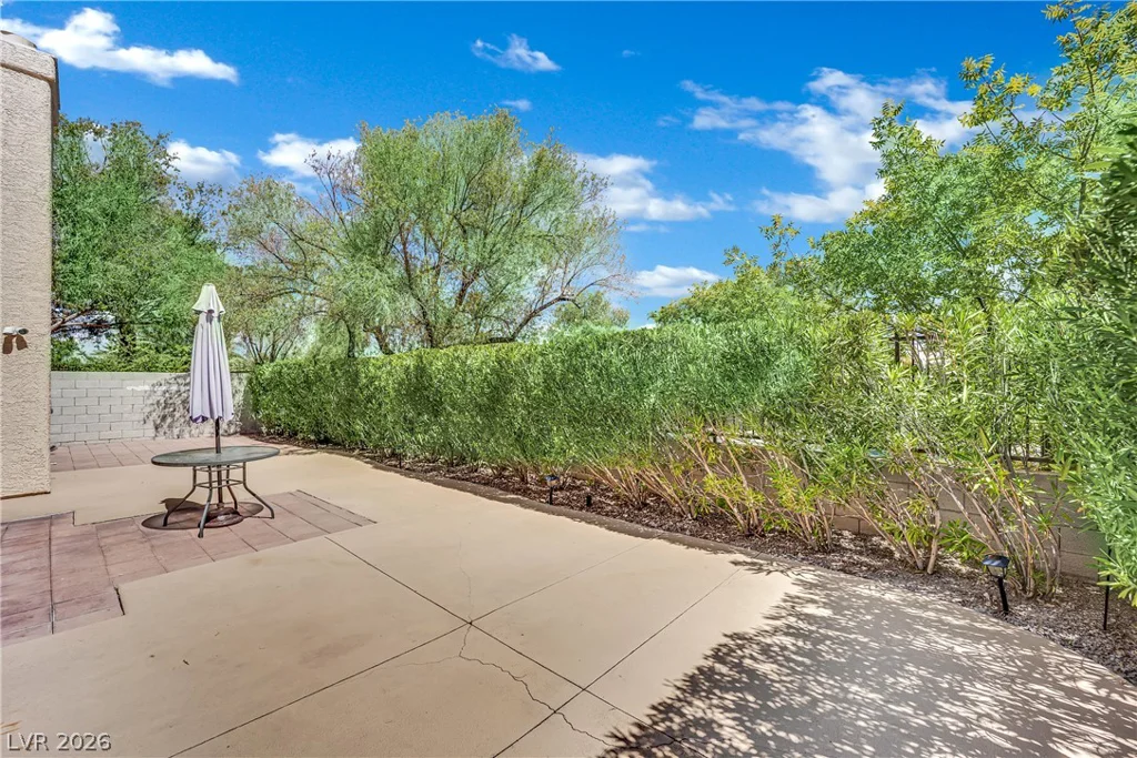 2124 Feather Bush, Henderson, NV 89074
