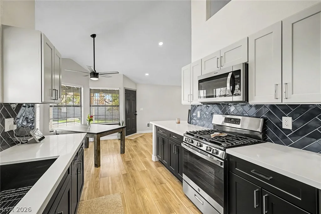 5757 Charles Holden, Las Vegas, NV 89103