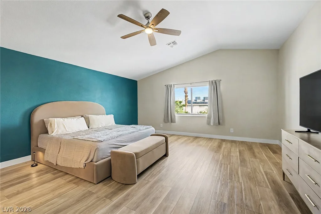 5757 Charles Holden, Las Vegas, NV 89103