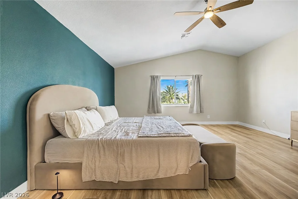 5757 Charles Holden, Las Vegas, NV 89103