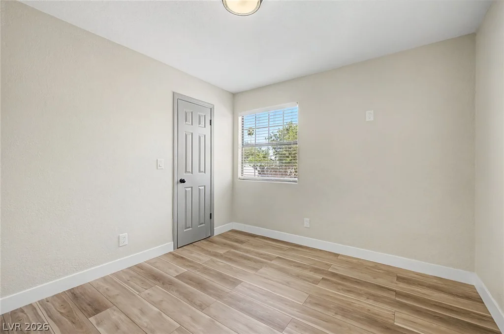 5757 Charles Holden, Las Vegas, NV 89103