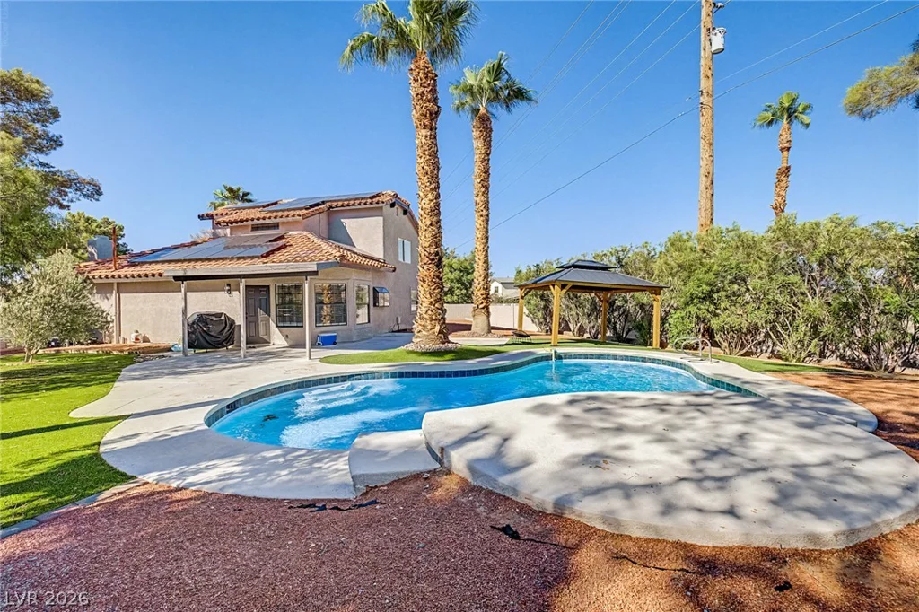 5757 Charles Holden, Las Vegas, NV 89103