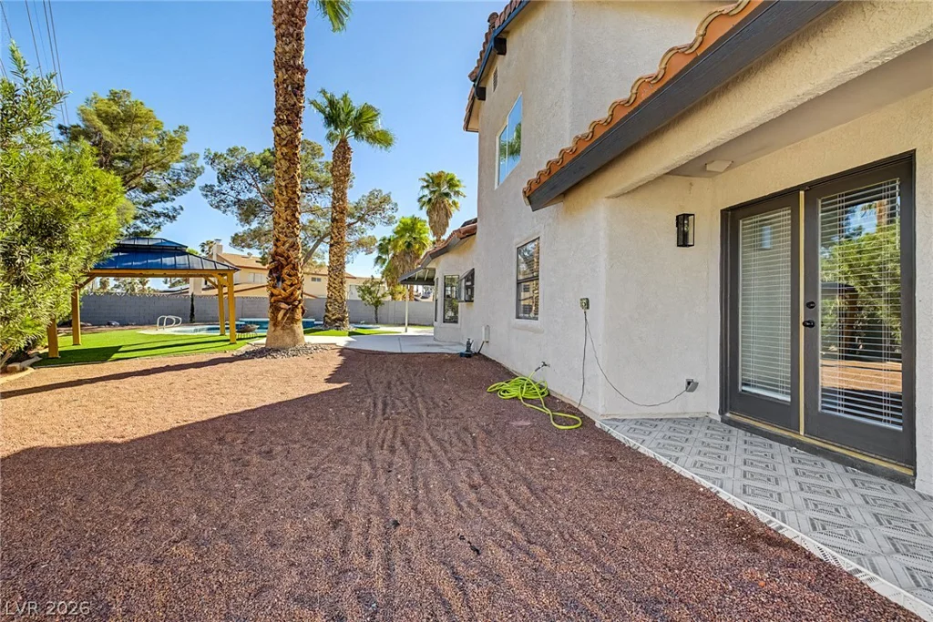 5757 Charles Holden, Las Vegas, NV 89103