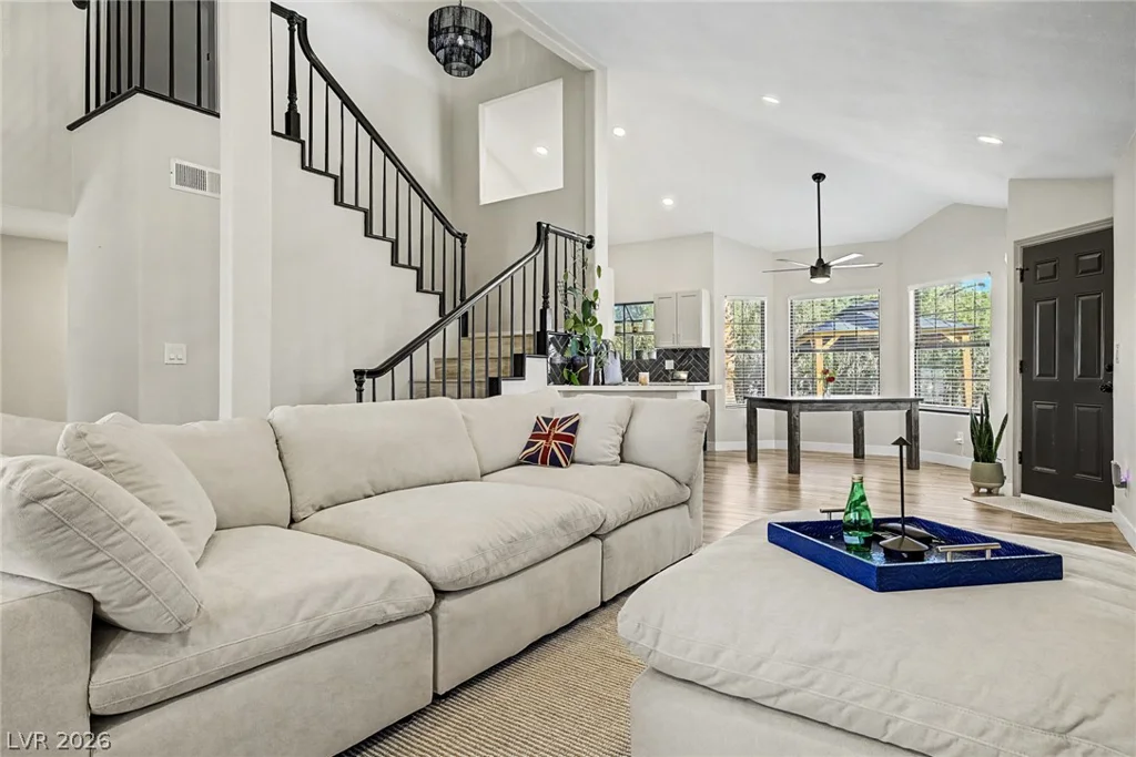 5757 Charles Holden, Las Vegas, NV 89103