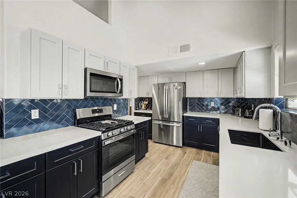 5757 Charles Holden, Las Vegas, NV 89103