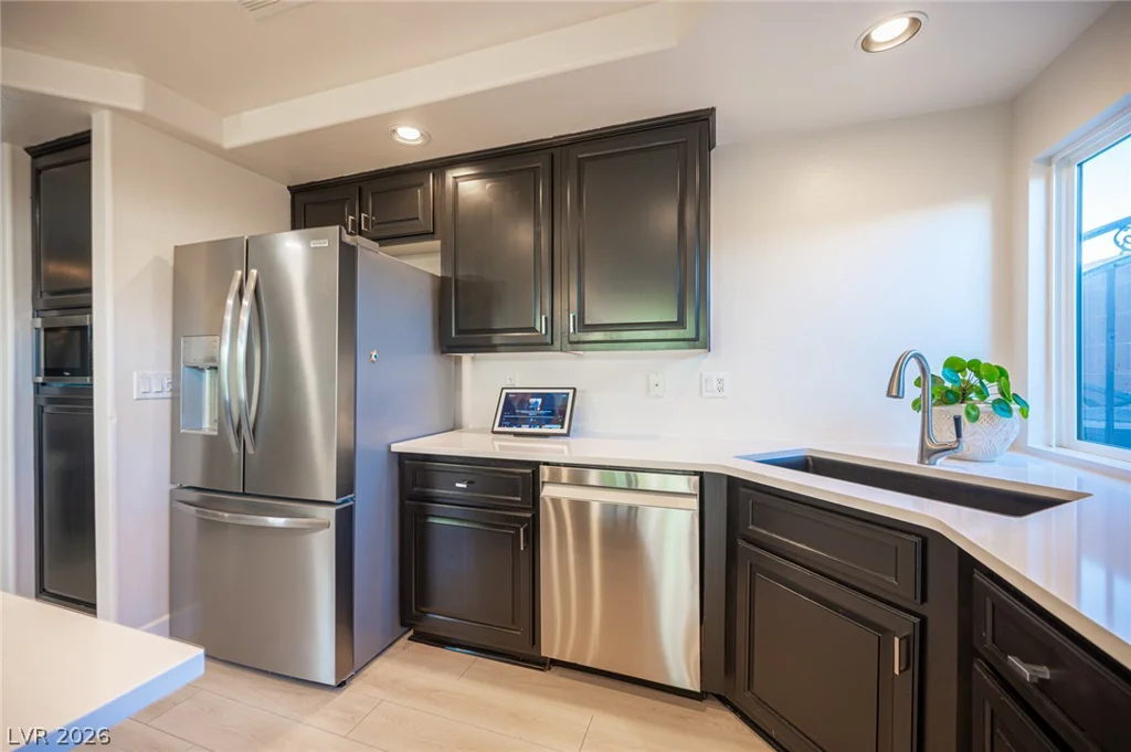 9912 Mills Reef, Las Vegas, NV 89141