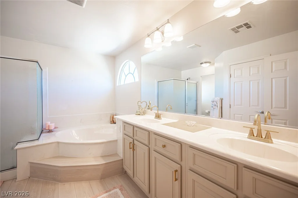 9912 Mills Reef, Las Vegas, NV 89141