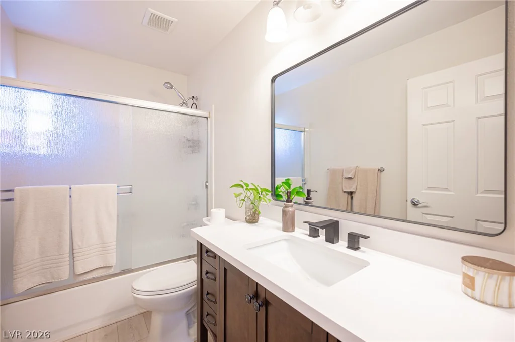 9912 Mills Reef, Las Vegas, NV 89141