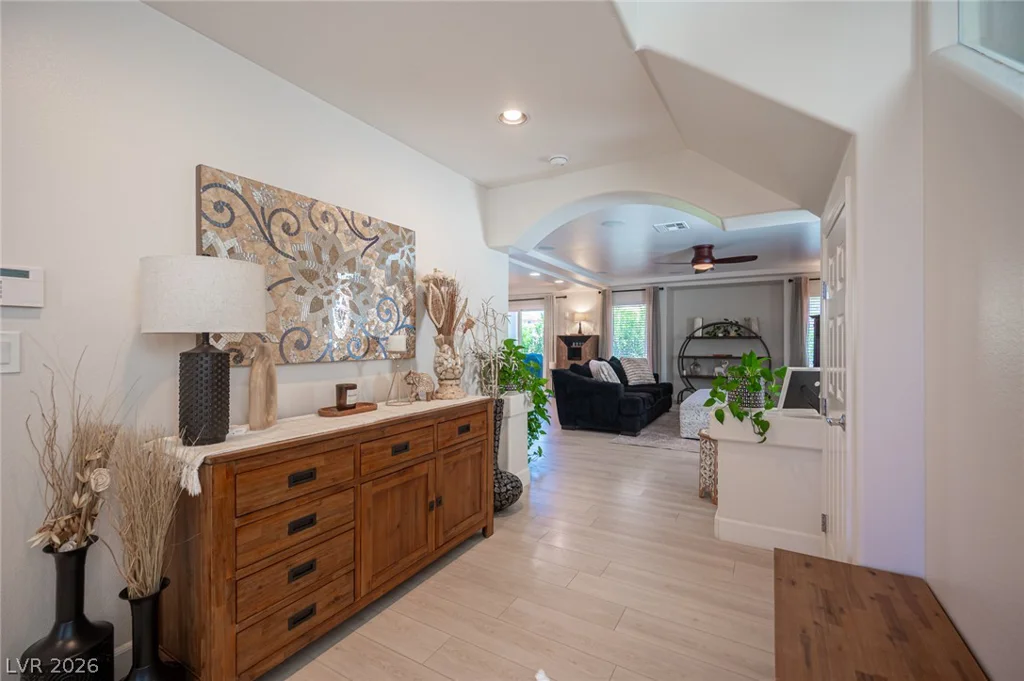 9912 Mills Reef, Las Vegas, NV 89141