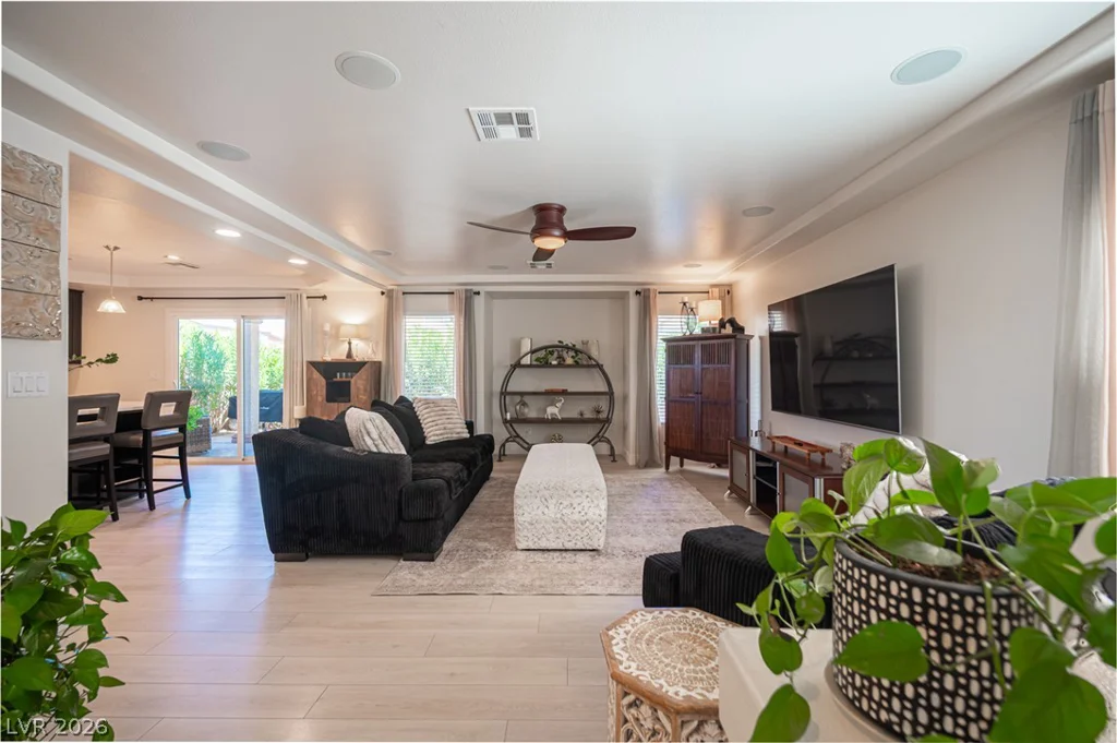 9912 Mills Reef, Las Vegas, NV 89141