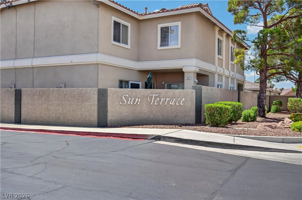 3212 Mystic Ridge, Las Vegas, NV 89129