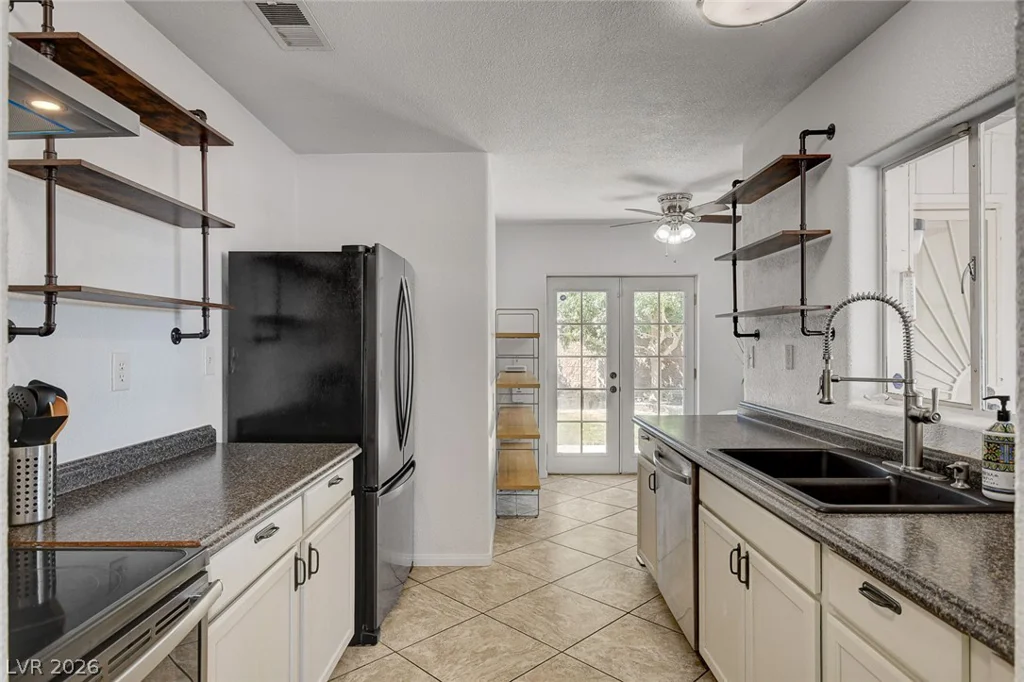 1312 15th, Las Vegas, NV 89104