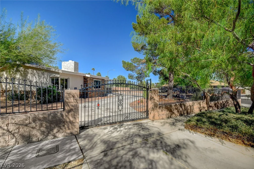 1312 15th, Las Vegas, NV 89104