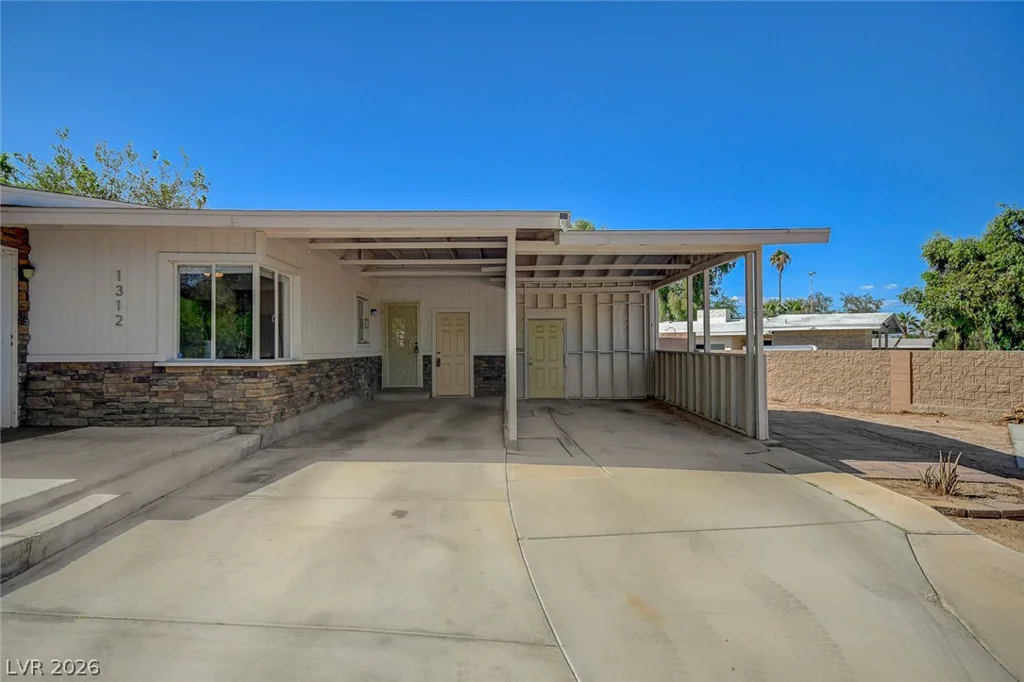 1312 15th, Las Vegas, NV 89104