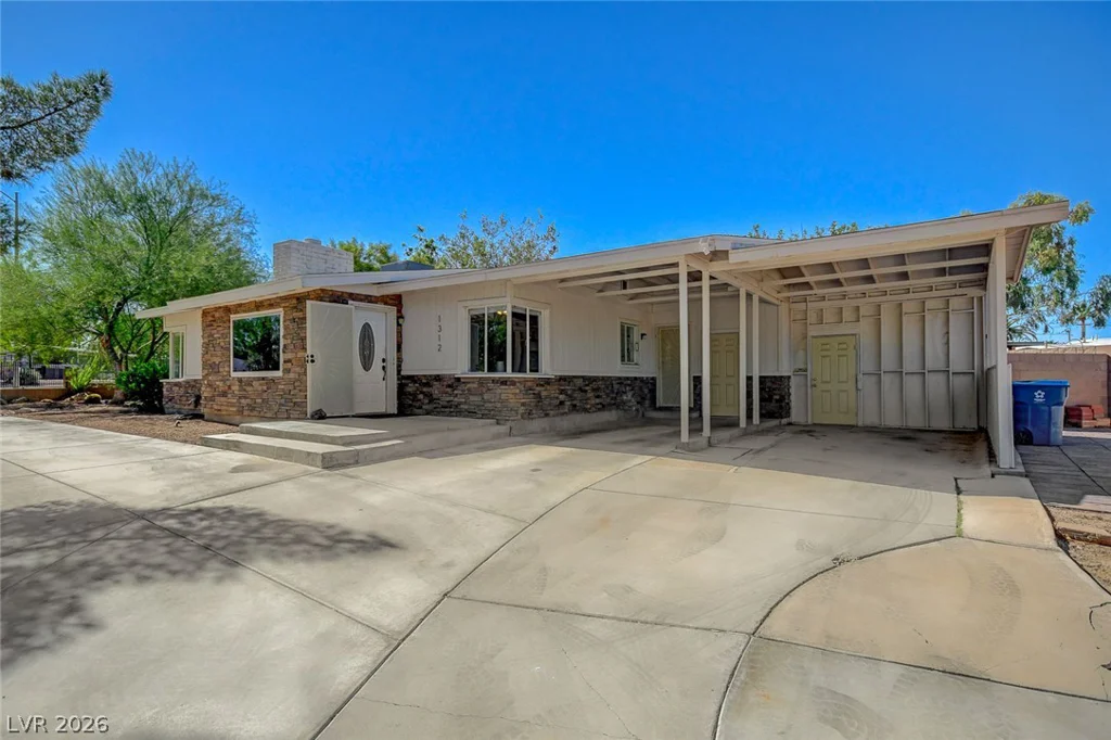 1312 15th, Las Vegas, NV 89104