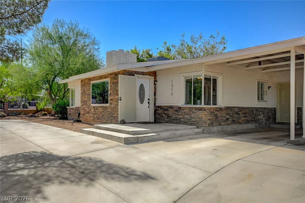 1312 15th, Las Vegas, NV 89104