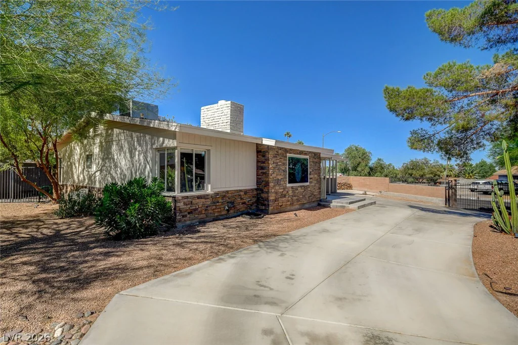 1312 15th, Las Vegas, NV 89104