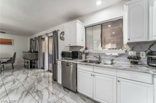 4870 Colorado, Las Vegas, NV 89104