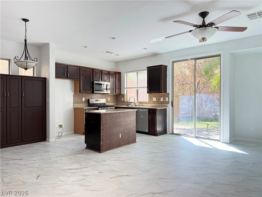 8249 Apple Spice, Las Vegas, NV 89143