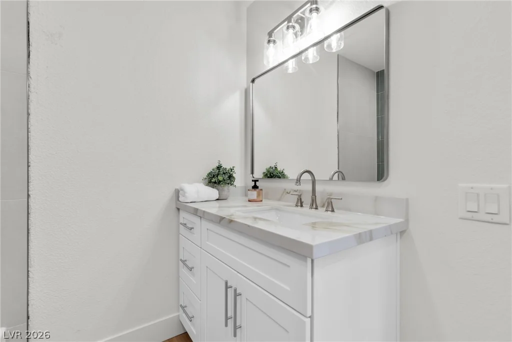 4825 Patterson, Las Vegas, NV 89104