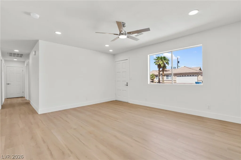 4825 Patterson, Las Vegas, NV 89104
