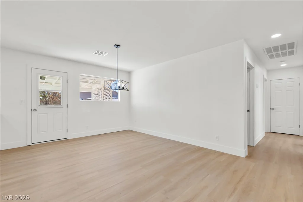4825 Patterson, Las Vegas, NV 89104