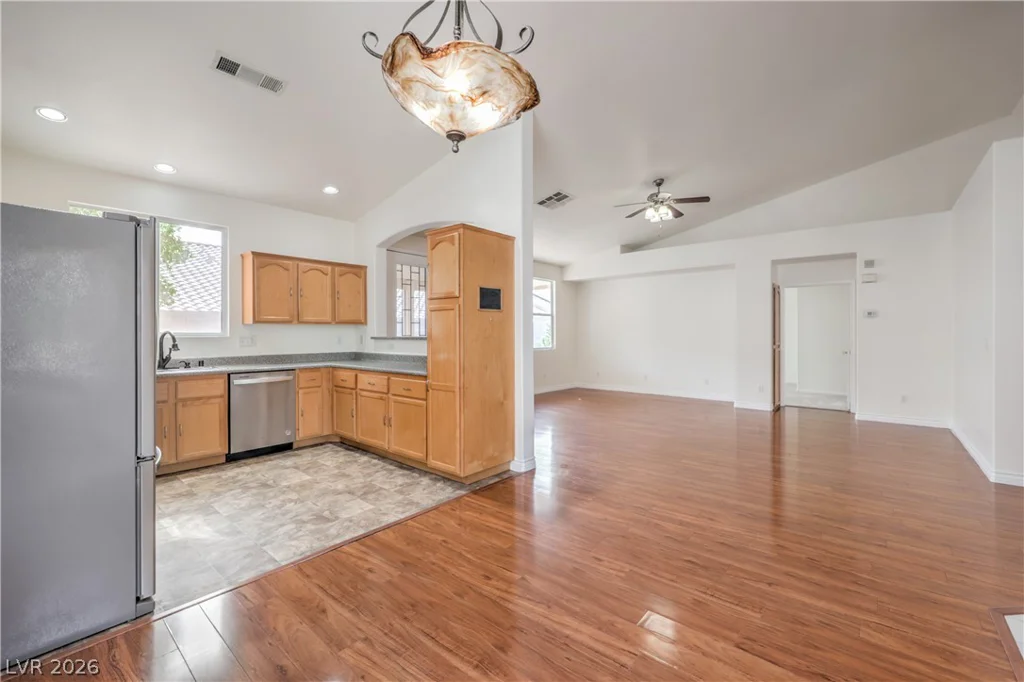 202 Twin Creek, Henderson, NV 89074