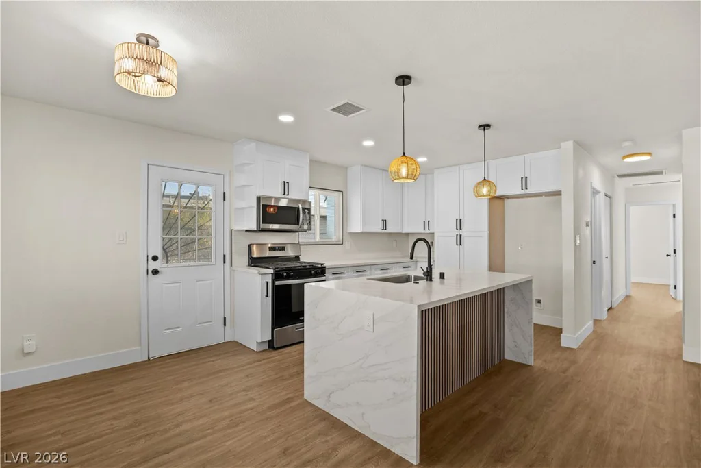 2608 Englestad, North Las Vegas, NV 89030