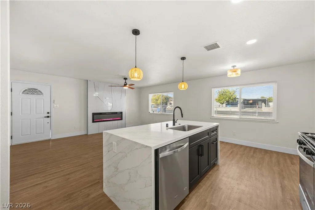 2608 Englestad, North Las Vegas, NV 89030