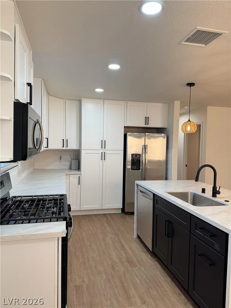 2608 Englestad, North Las Vegas, NV 89030