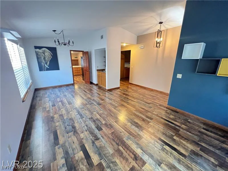 5242 Dickens, Las Vegas, NV 89119
