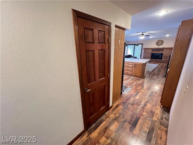 5242 Dickens, Las Vegas, NV 89119