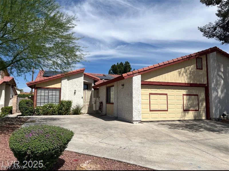 5242 Dickens, Las Vegas, NV 89119