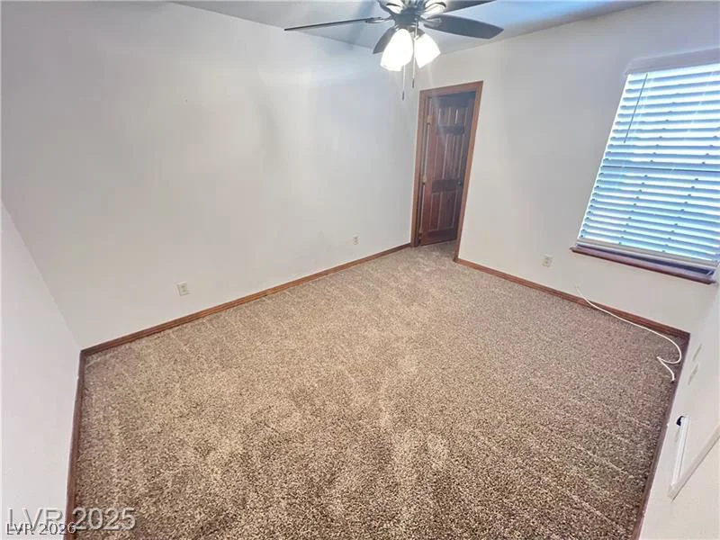5242 Dickens, Las Vegas, NV 89119