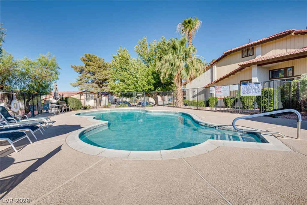 5242 Dickens, Las Vegas, NV 89119