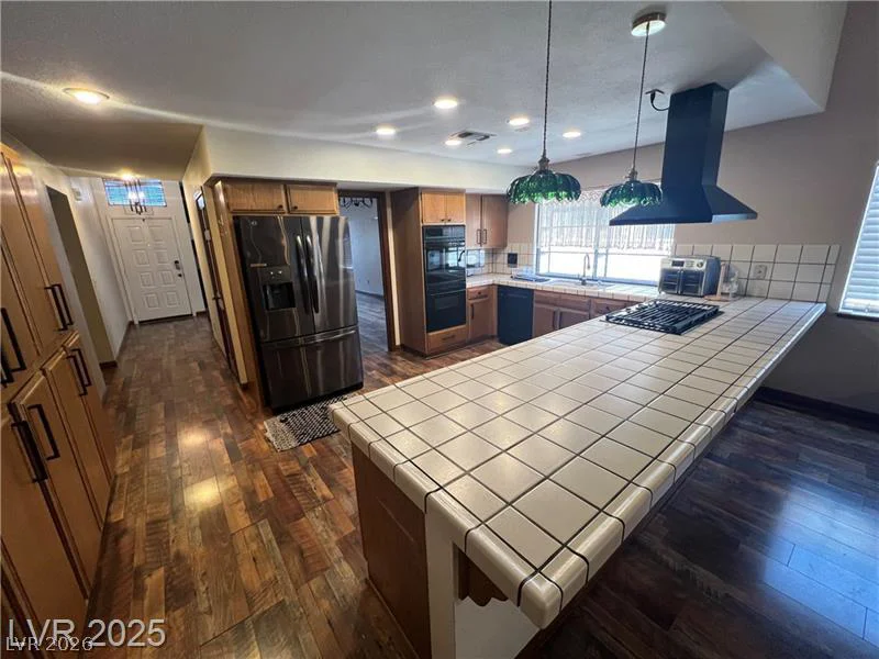 5242 Dickens, Las Vegas, NV 89119