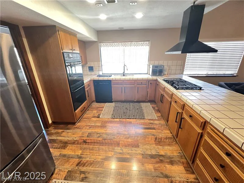 5242 Dickens, Las Vegas, NV 89119