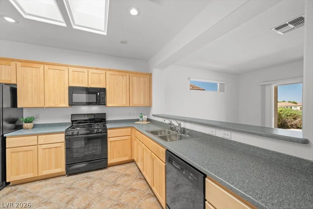 2656 Grand Forks, Henderson, NV 89052
