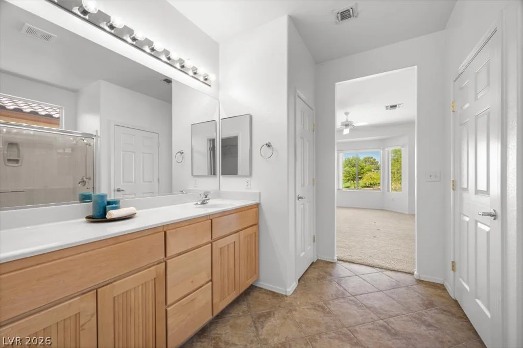 2656 Grand Forks, Henderson, NV 89052