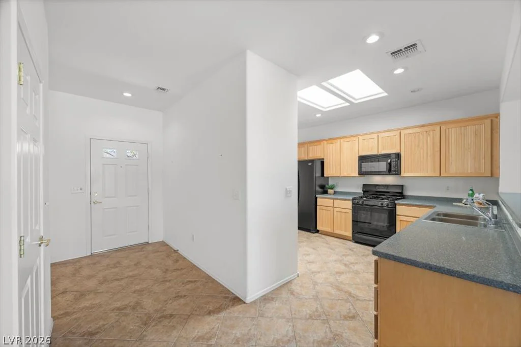 2656 Grand Forks, Henderson, NV 89052