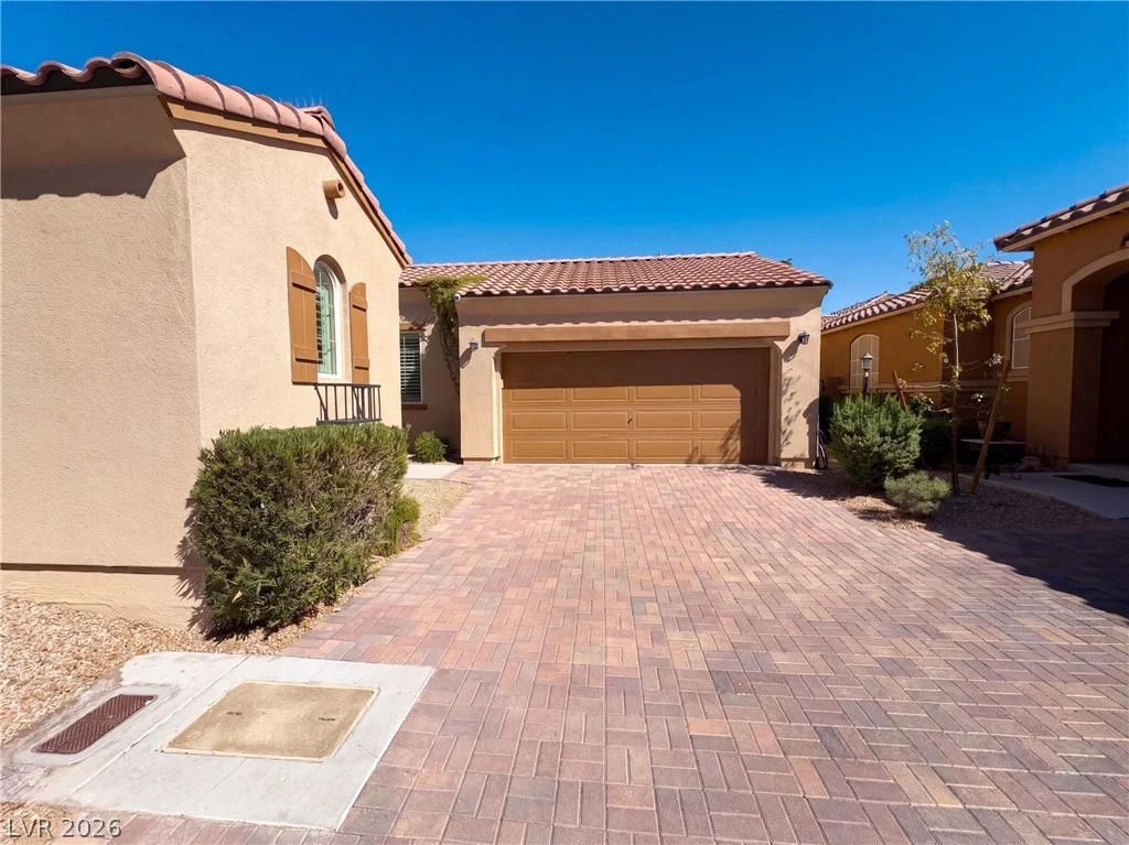 69 Via Di Mello, Henderson, NV 89011