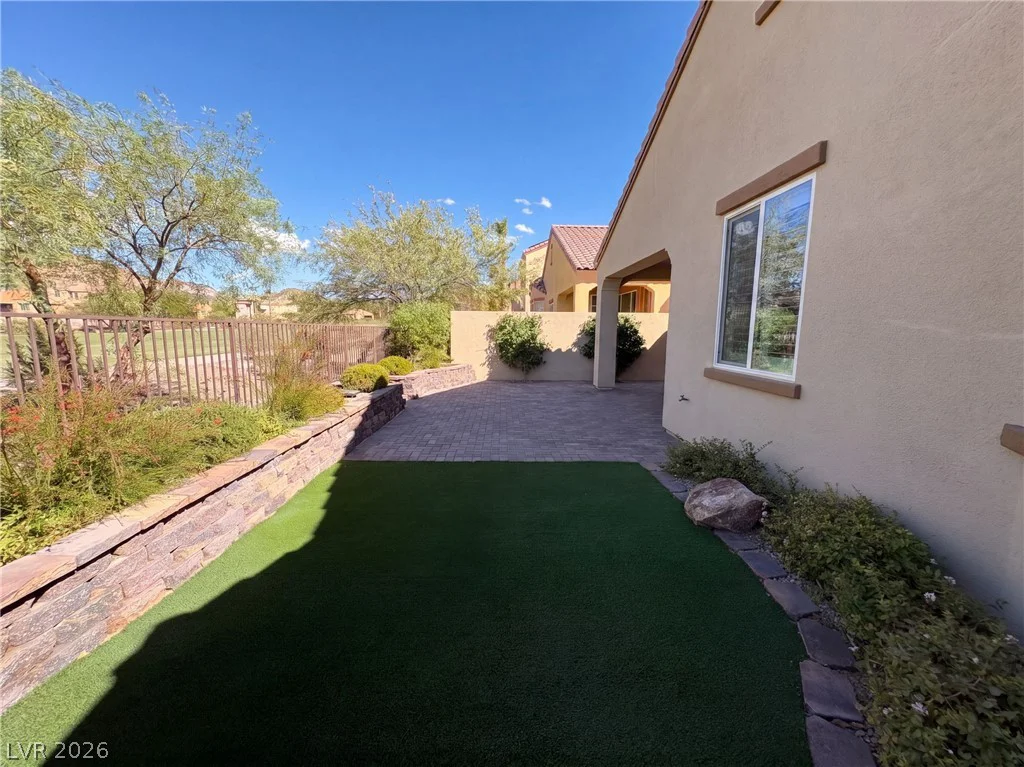 69 Via Di Mello, Henderson, NV 89011